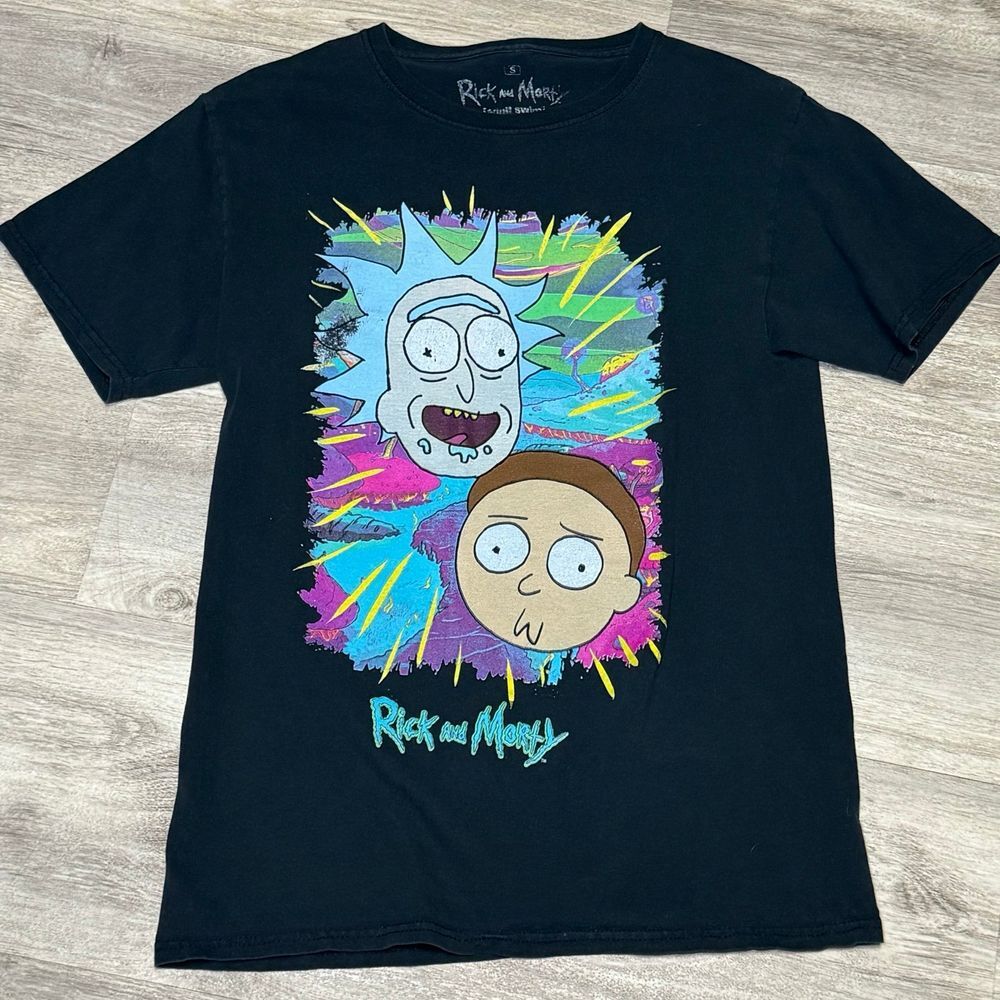 Rick and Morty Jungle Warp Faces T-Shirt small